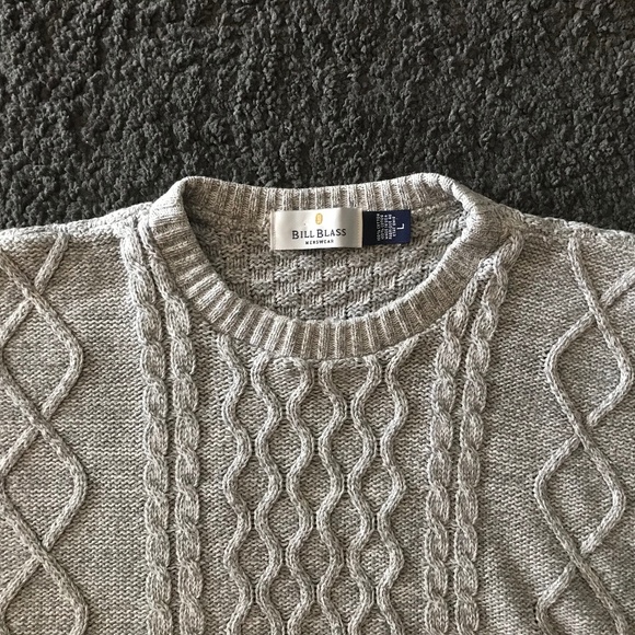 Bill Blass Cableknit Crewneck Sweater - Picture 1 of 6